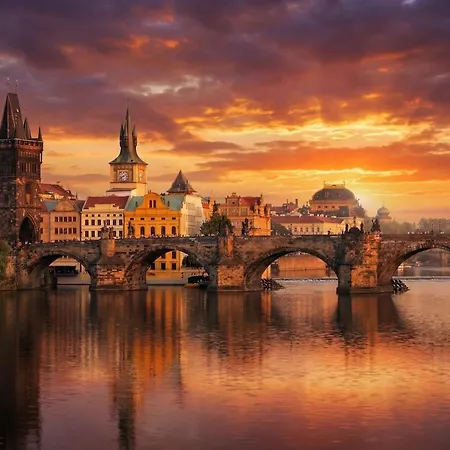 Romantic By Castle شقة *